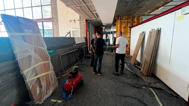 Cesenatico, scuola media Arfelli: continuano i lavori di adeguamento sismico Cesenatico, scuola media Arfelli: continuano i lavori di adeguamento sismico