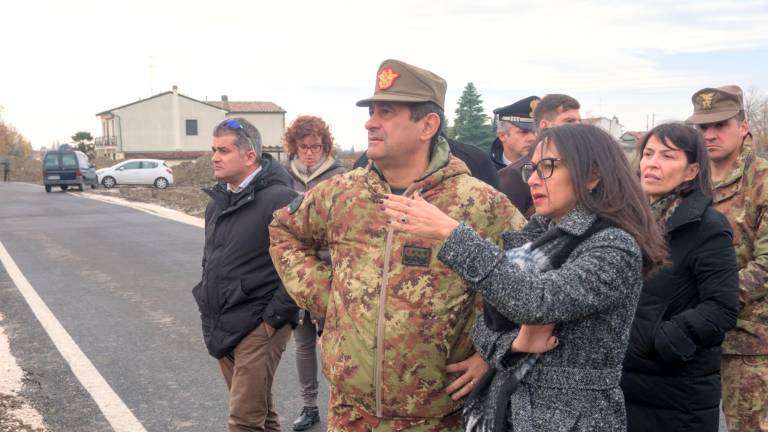 La presidente facente funzioni della Regione Irene Priolo con il commissario straordinario Francesco Paolo Figliuolo La presidente facente funzioni della Regione Irene Priolo con il commissario straordinario Francesco Paolo Figliuolo