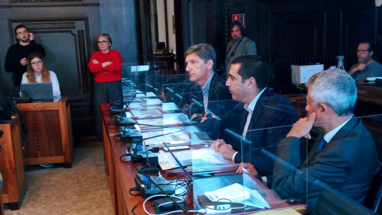 Rigassificatore a Ravenna, un miliardo di investimenti, trecento milioni ad aziende locali - VIDEO GALLERY Rigassificatore a Ravenna, un miliardo di investimenti, trecento milioni ad aziende locali - VIDEO GALLERY