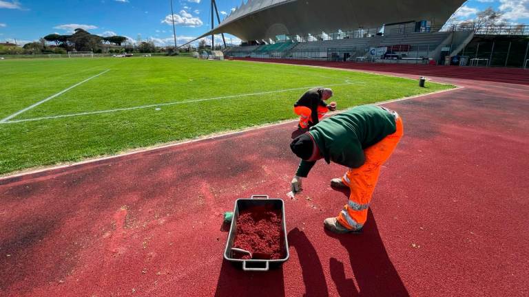 Misano Adriatico: pista di atletica, ripartiti i lavori al Santamonica Misano Adriatico: pista di atletica, ripartiti i lavori al Santamonica