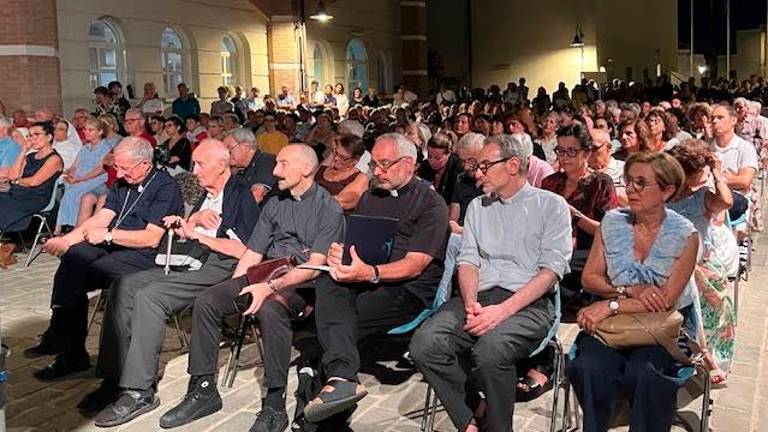 Cesenatico, oltre 400 persone ad ascoltare i messaggi di pace del cardinale Zuppi Cesenatico, oltre 400 persone ad ascoltare i messaggi di pace del cardinale Zuppi
