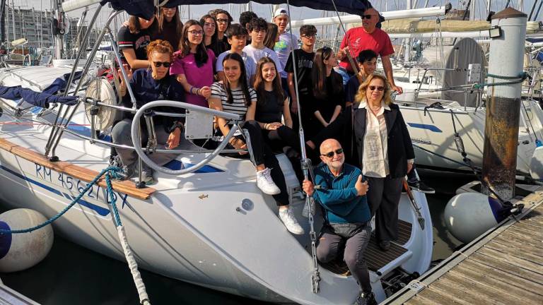 Rimini. La gita scolastica si fa anche in barca a vela Rimini. La gita scolastica si fa anche in barca a vela