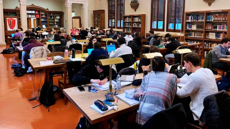 Biblioteca di Imola, gli orari estivi con due novità Biblioteca di Imola, gli orari estivi con due novità