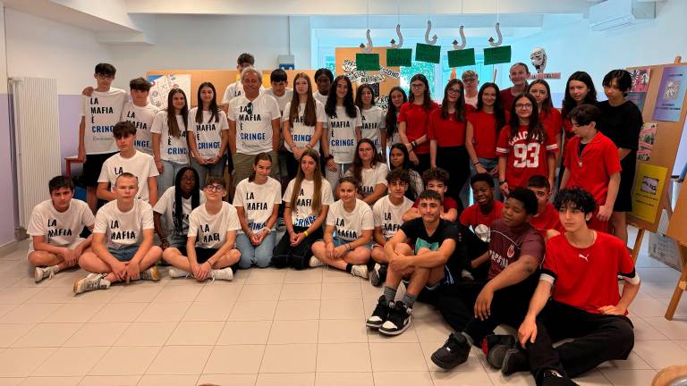 Cesena, “La mafia è cringe”: la media Viale della Resistenza al fianco di Libera Cesena, “La mafia è cringe”: la media Viale della Resistenza al fianco di Libera
