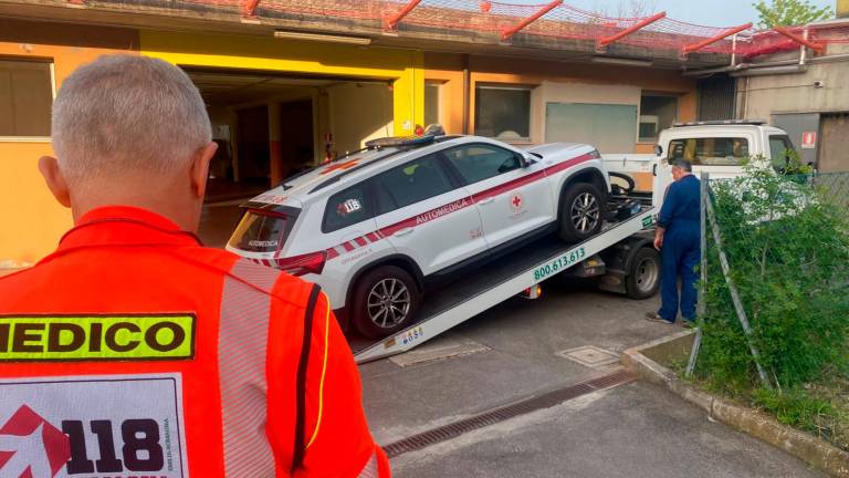 Cesena: il vandalo dei chiodi di via San Cristoforo stavolta ha rallentato i soccorsi sanitari Cesena: il vandalo dei chiodi di via San Cristoforo stavolta ha rallentato i soccorsi sanitari