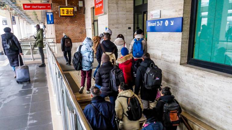 Treni, tra Forlì e Faenza il traffico è tornato regolare - GALLERY Treni, tra Forlì e Faenza il traffico è tornato regolare - GALLERY