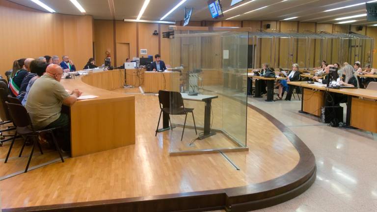 Una fase del processo FOTO FIORENTINI Una fase del processo FOTO FIORENTINI