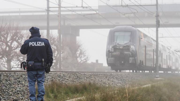 Treni, tra Forlì e Faenza il traffico è tornato regolare - GALLERY Treni, tra Forlì e Faenza il traffico è tornato regolare - GALLERY