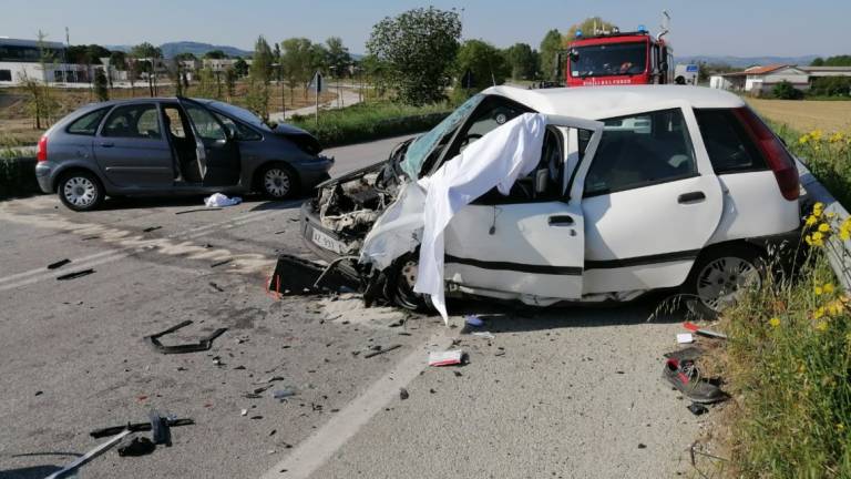 Forlimpopoli, incidente: muore sulla circonvallazione dopo un terribile impatto - Gallery Forlimpopoli, incidente: muore sulla circonvallazione dopo un terribile impatto - Gallery