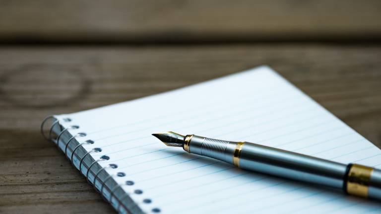 Penne a sfera, matite e materiale per la scrittura Penne a sfera, matite e materiale per la scrittura