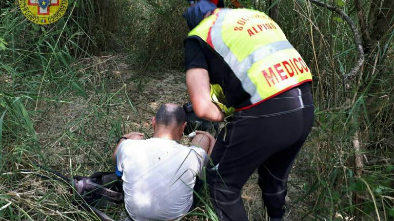 Poggio Torriana, si perde dai i boschi meldolese trovato e soccorso Poggio Torriana, si perde dai i boschi meldolese trovato e soccorso