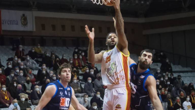 Basket A2, l'OraSì batte l'Eurobasket all'ultimo respiro (81-80) Basket A2, l'OraSì batte l'Eurobasket all'ultimo respiro (81-80)