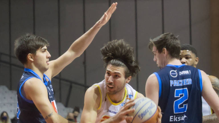 Basket A2, l'OraSì si tuffa nel big-match di Verona con la Tezenis Basket A2, l'OraSì si tuffa nel big-match di Verona con la Tezenis