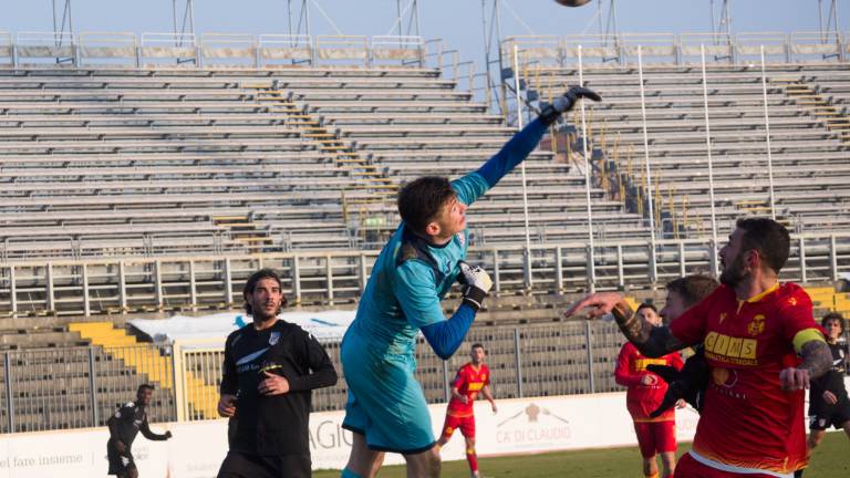 Calcio D, Ravenna-Real Forte Querceta anticipata a sabato alle 14.30 Calcio D, Ravenna-Real Forte Querceta anticipata a sabato alle 14.30