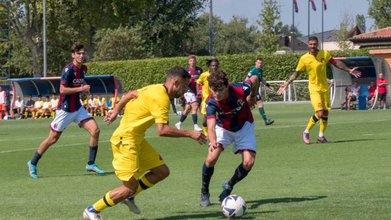 Calcio D, il Ravenna debutta con un 2-2 con il Bologna Primavera: in gol Marangon e Lussignoli, Spinosa sbaglia un rigore Calcio D, il Ravenna debutta con un 2-2 con il Bologna Primavera: in gol Marangon e Lussignoli, Spinosa sbaglia un rigore