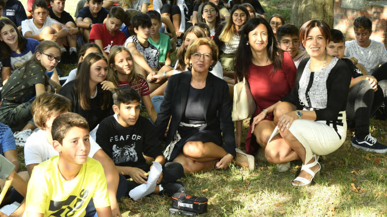 Imola, ritorno sui banchi di scuola per 13mila studenti Imola, ritorno sui banchi di scuola per 13mila studenti