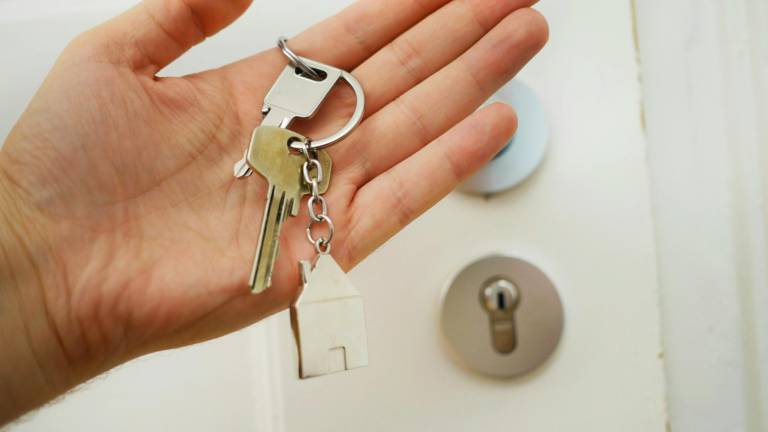 Affitto e casa. L’Italia la peggiore in Europa, si prende il 52% del salario Affitto e casa. L’Italia la peggiore in Europa, si prende il 52% del salario