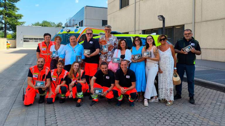 Forlì, da “Dedicata a un Angelo” di Predappio 10 navigatori satellitari per il 118 Forlì, da “Dedicata a un Angelo” di Predappio 10 navigatori satellitari per il 118