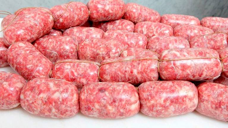 Cesenatico, trasporta mozzarelle e salsicce e nel furgone ci sono oltre 20 gradi: nei guai l’autista di una ditta ravennate Cesenatico, trasporta mozzarelle e salsicce e nel furgone ci sono oltre 20 gradi: nei guai l’autista di una ditta ravennate