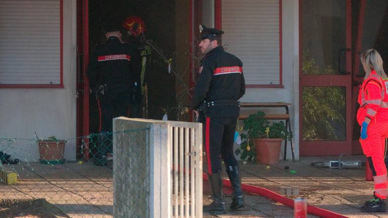 Ravenna, incendio all’interno della scuola Don Minzoni. Salta in rientro in classe: niente lezioni il 3 aprile Ravenna, incendio all’interno della scuola Don Minzoni. Salta in rientro in classe: niente lezioni il 3 aprile