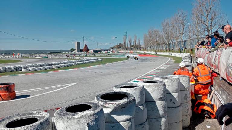 A Cervia quasi 100 giovanissimi sulle minimoto nel nome di Marco Simoncelli VIDEO GALLERY A Cervia quasi 100 giovanissimi sulle minimoto nel nome di Marco Simoncelli VIDEO GALLERY