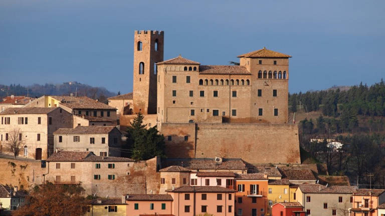 Forlì-Cesena, 68mila euro da Unica Reti per sette monumenti Forlì-Cesena, 68mila euro da Unica Reti per sette monumenti