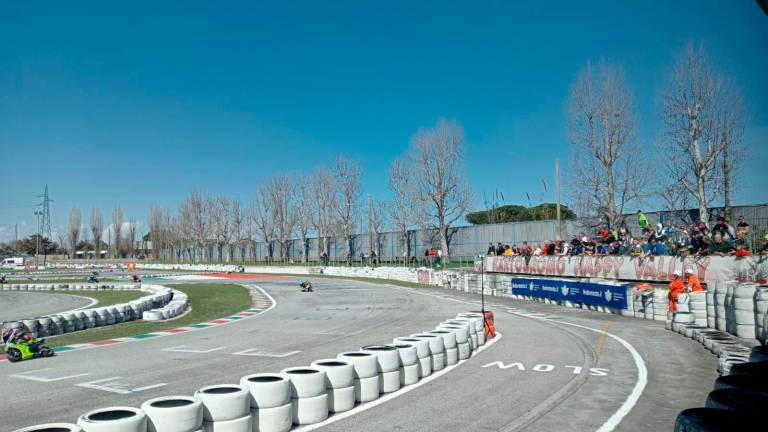 A Cervia quasi 100 giovanissimi sulle minimoto nel nome di Marco Simoncelli VIDEO GALLERY A Cervia quasi 100 giovanissimi sulle minimoto nel nome di Marco Simoncelli VIDEO GALLERY