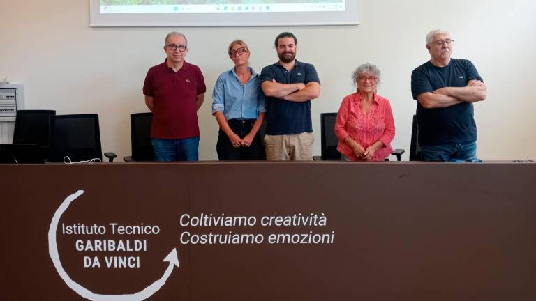 Ieri la presentazione del corso nell’aula magna dell’istituto “Garibaldi” a Cesena Ieri la presentazione del corso nell’aula magna dell’istituto “Garibaldi” a Cesena