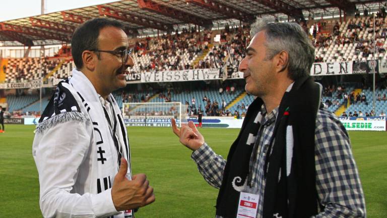 Calcio C, Cesena: depositata la fideiussione e iscrizione perfezionata Calcio C, Cesena: depositata la fideiussione e iscrizione perfezionata