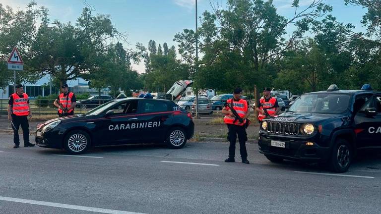 Cesenatico, sei denunce dopo i controlli dei carabinieri Cesenatico, sei denunce dopo i controlli dei carabinieri