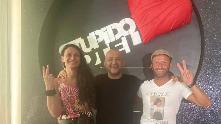In vacanza a un euro a notte, in diretta 24 ore al giorno, Stupido Hotel Show da Rimini a Malta: come candidarsi In vacanza a un euro a notte, in diretta 24 ore al giorno, Stupido Hotel Show da Rimini a Malta: come candidarsi