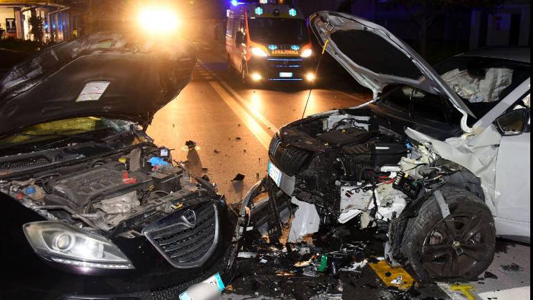 Bellaria-Igea Marina. Scontro in auto, bimbo di tre anni muore dopo una settimana di agonia. Su quello stesso viale il papà del piccolo perse il fratello in un incidente Bellaria-Igea Marina. Scontro in auto, bimbo di tre anni muore dopo una settimana di agonia. Su quello stesso viale il papà del piccolo perse il fratello in un incidente