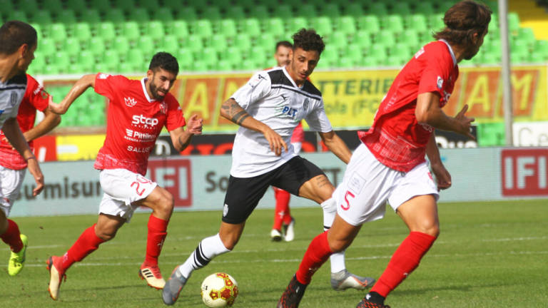 Calcio C, Cesena: Collocolo porta subito 175mila euro Calcio C, Cesena: Collocolo porta subito 175mila euro