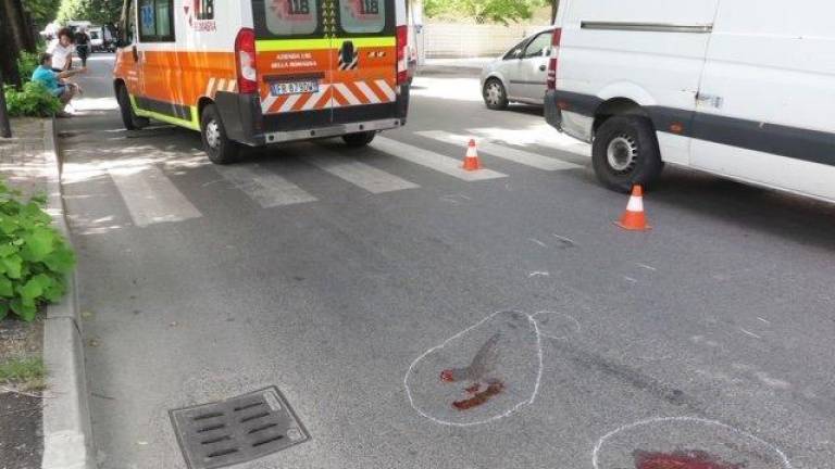 Rimini, è morta la donna travolta sulle strisce da una moto Rimini, è morta la donna travolta sulle strisce da una moto
