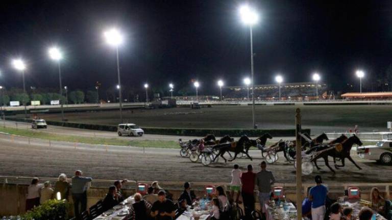 Cesena, ippodromo e nuova illuminazione: appaltati i lavori Cesena, ippodromo e nuova illuminazione: appaltati i lavori
