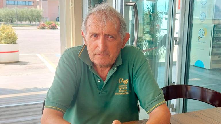 Tonino Raggini durante l’intervista per celebrare i 90 anni della Sammaurese: lo storico presidente ha passato gran parte della sua vita alla guida del club Tonino Raggini durante l’intervista per celebrare i 90 anni della Sammaurese: lo storico presidente ha passato gran parte della sua vita alla guida del club