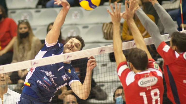 Volley Superlega, la Consar Rcm perde anche a Taranto (3-0): salvezza addio Volley Superlega, la Consar Rcm perde anche a Taranto (3-0): salvezza addio
