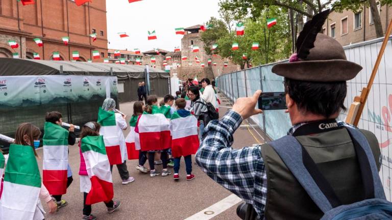 Rimini e le accuse di molestie alle donne. Gli Alpini: Certe parole non sono goliardia, serve un cambiamento culturale Rimini e le accuse di molestie alle donne. Gli Alpini: Certe parole non sono goliardia, serve un cambiamento culturale