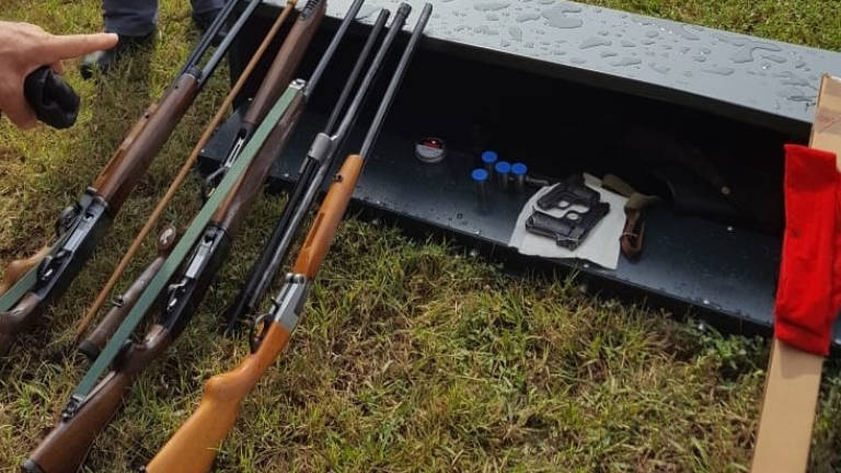Forlì, gli trovano le armi rubate. Ma erano troppe e viene denunciato Forlì, gli trovano le armi rubate. Ma erano troppe e viene denunciato