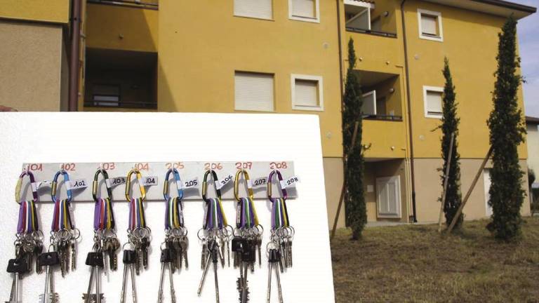 Rimini. “Io, madre di tre figli, sfrattata dalla casa popolare dopo 23 anni”. La replica di Acer: “Aveva 30mila euro di arretrati” Rimini. “Io, madre di tre figli, sfrattata dalla casa popolare dopo 23 anni”. La replica di Acer: “Aveva 30mila euro di arretrati”