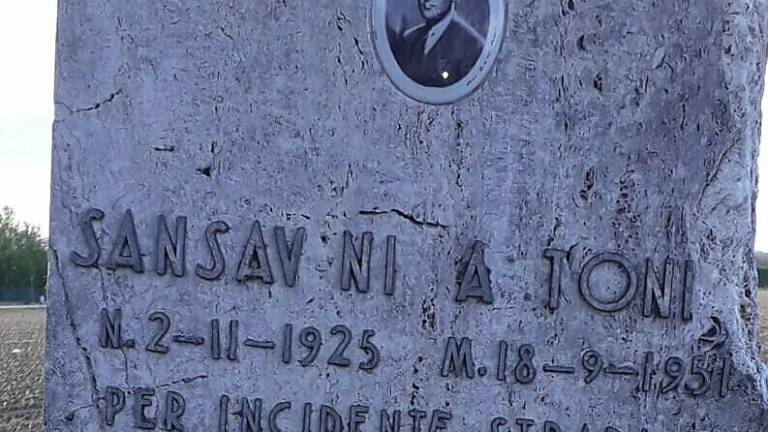 Carpinello nel ricordo di Antonio Sansavini, Luisa Pasini e Rino Ravaioli Carpinello nel ricordo di Antonio Sansavini, Luisa Pasini e Rino Ravaioli