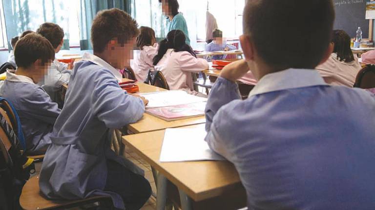Ritorno a scuola, il decalogo dei pediatri: dalla merenda allo zaino, dall’igiene allo smartphone Ritorno a scuola, il decalogo dei pediatri: dalla merenda allo zaino, dall’igiene allo smartphone