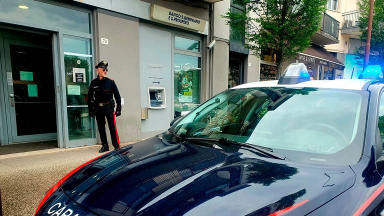 Rimini, rapina in banca in pieno centro: i Carabinieri arrestano i 3 componenti della banda - VIDEO GALLERY