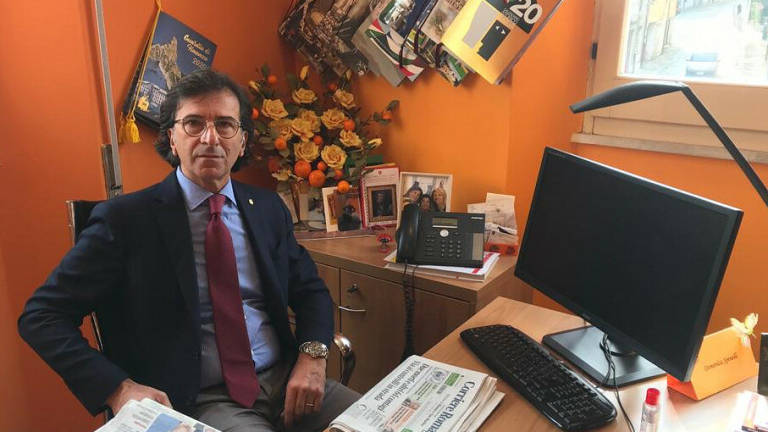 Gianluca Ugolini vince a Coriano: è il nuovo sindaco col 52% Gianluca Ugolini vince a Coriano: è il nuovo sindaco col 52%