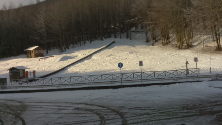 Tracollo termico in Romagna nel weekend. Torna la neve in collina Tracollo termico in Romagna nel weekend. Torna la neve in collina
