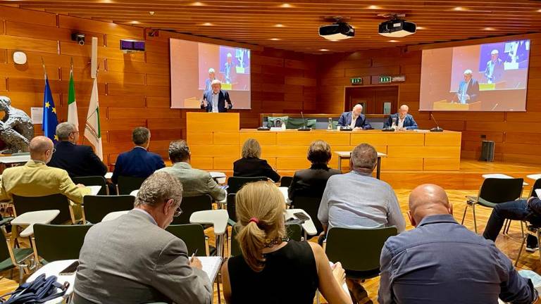 Caro bollette, tavolo di crisi permanente in Regione Caro bollette, tavolo di crisi permanente in Regione