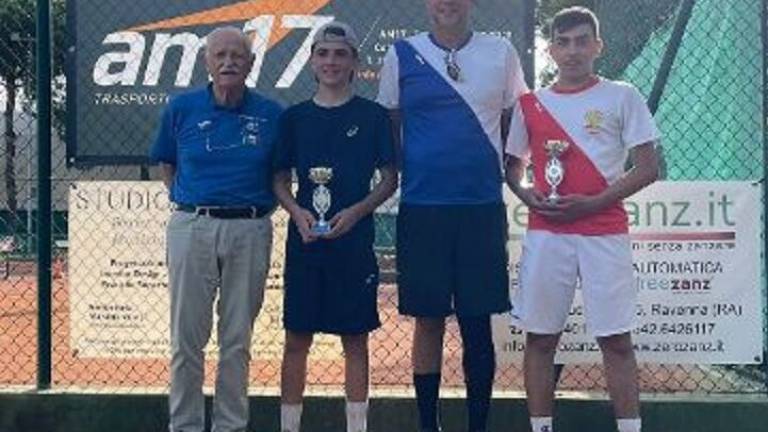 Tennis: Menichetti e Argnani trionfano nel torneo Under del Ct Cervia, i risultati del “Fiordiprimi” al Ct Massa Tennis: Menichetti e Argnani trionfano nel torneo Under del Ct Cervia, i risultati del “Fiordiprimi” al Ct Massa