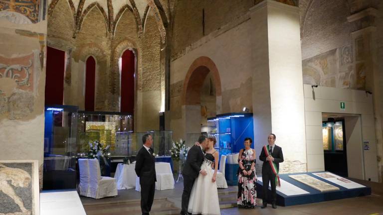 La Cna alla Diocesi: stop ai fotografi abusivi rovina nozze La Cna alla Diocesi: stop ai fotografi abusivi rovina nozze