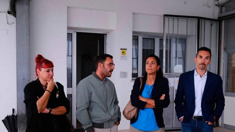 Cesenatico, visita al mercato ittico della consigliera regionale pd Francesca Lucchi Cesenatico, visita al mercato ittico della consigliera regionale pd Francesca Lucchi