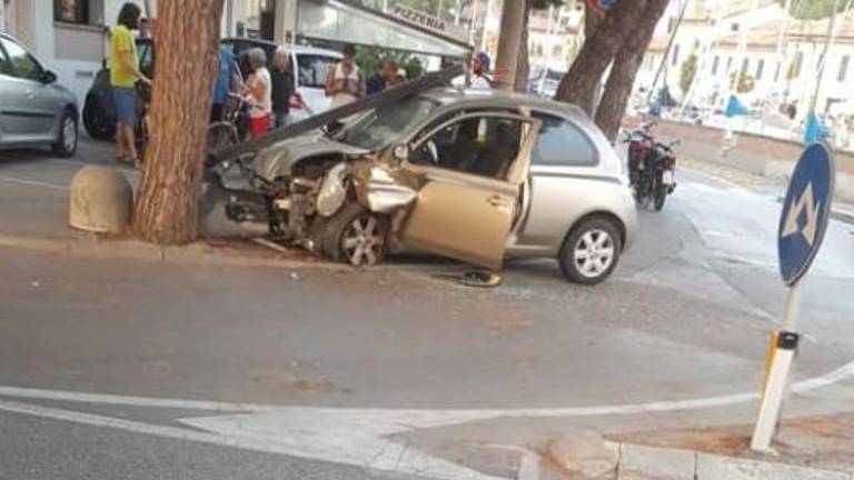Cervia, ubriaco ruba auto e si schianta: condannato Cervia, ubriaco ruba auto e si schianta: condannato